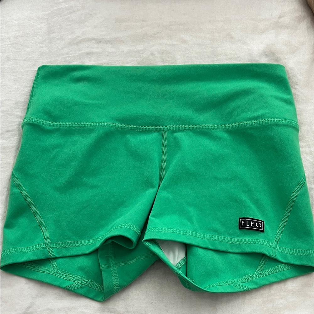 Fleo Apex Contour Vibrant Green Athletic Shorts